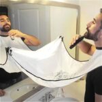 Make your shaving routine cleaner and more convenient with this innovative beard apron – no more mess, just a perfect shave! 🪒✨